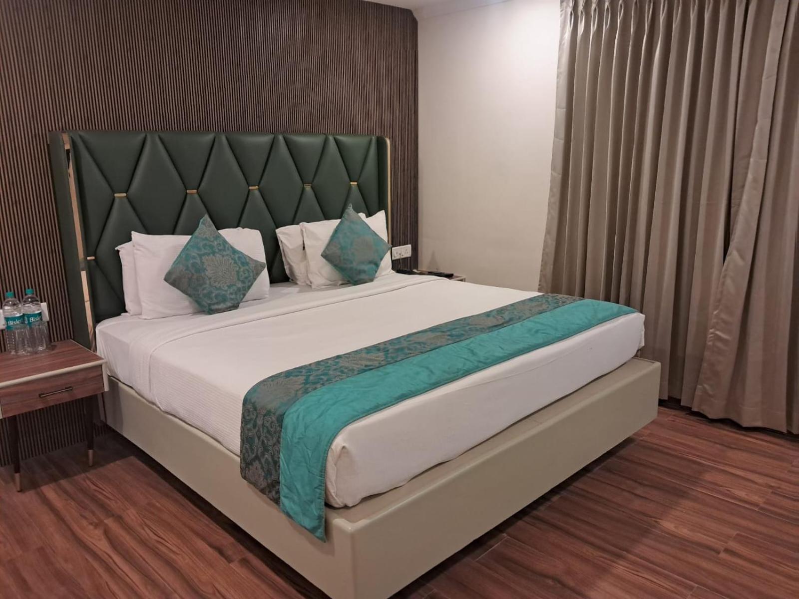 Hotel Grand Residence Chennai Eksteriør billede